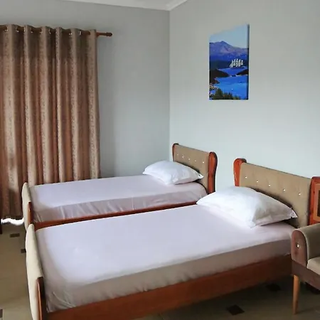 Relax 4* Ksamil