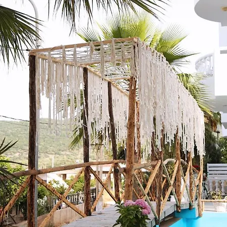 Relax Hotel 4*