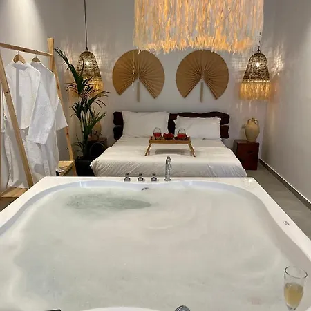 Relax Отель Ксамил