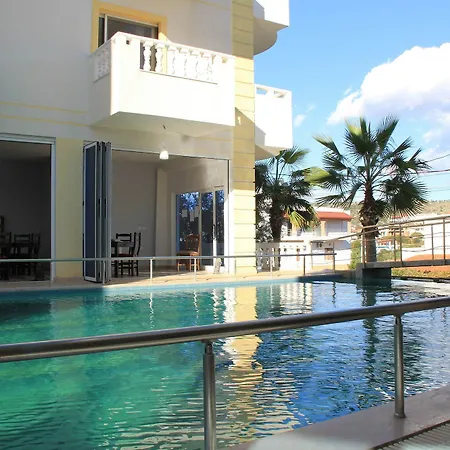 Отель Relax